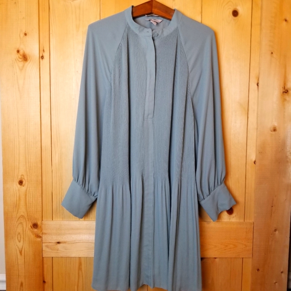 H&M Sea Blue Green 1/4 Hidden Button Cuffed Long Sleeve Lined Pleated Dress